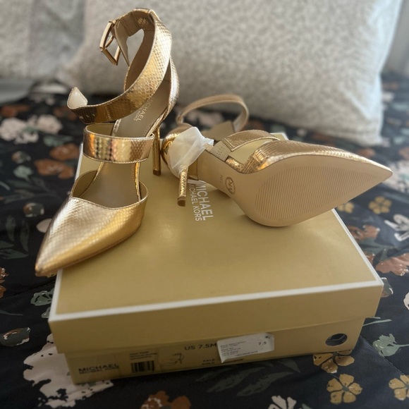 MICHAEL Michael Kors Shoes - MICHAEL Michael Kors Amal Pump